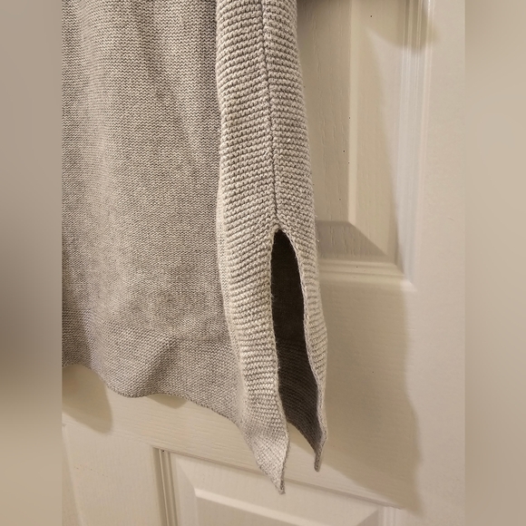 Reitmans Long Length 3/4 Sleeve Sweater | Size Medium - Picture 3 of 8